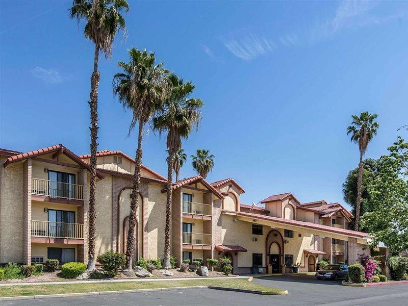 Quality Inn & Suites בייקרספילד מראה חיצוני תמונה