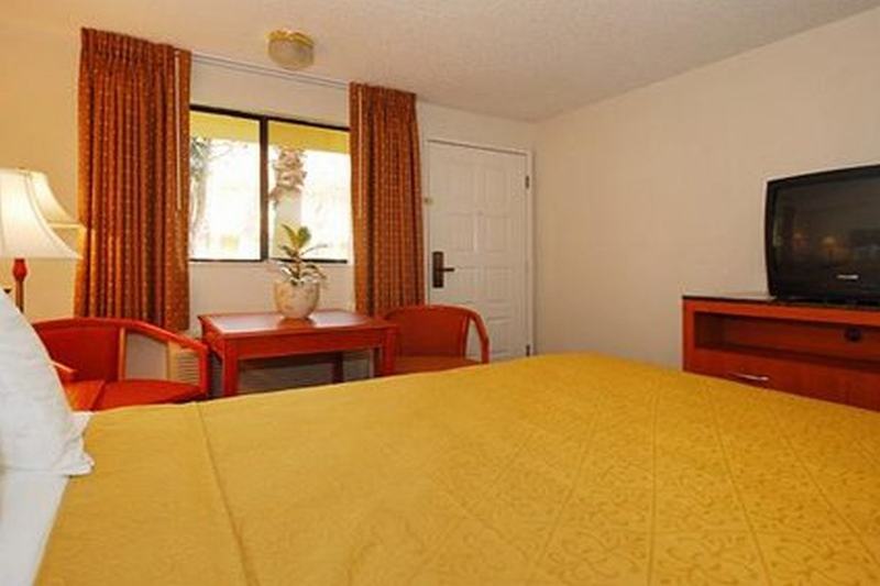 Quality Inn & Suites בייקרספילד מראה חיצוני תמונה