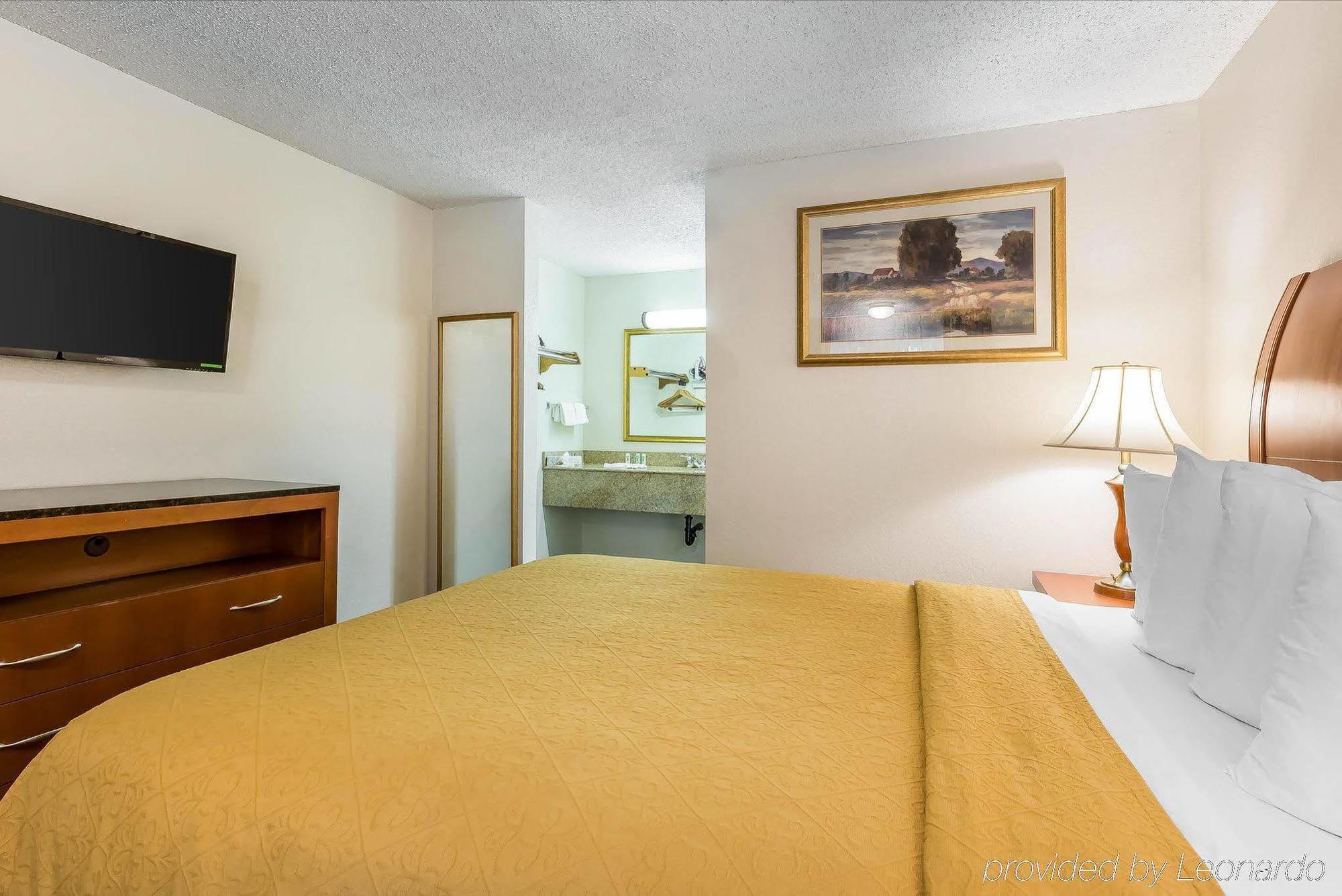 Quality Inn & Suites בייקרספילד מראה חיצוני תמונה