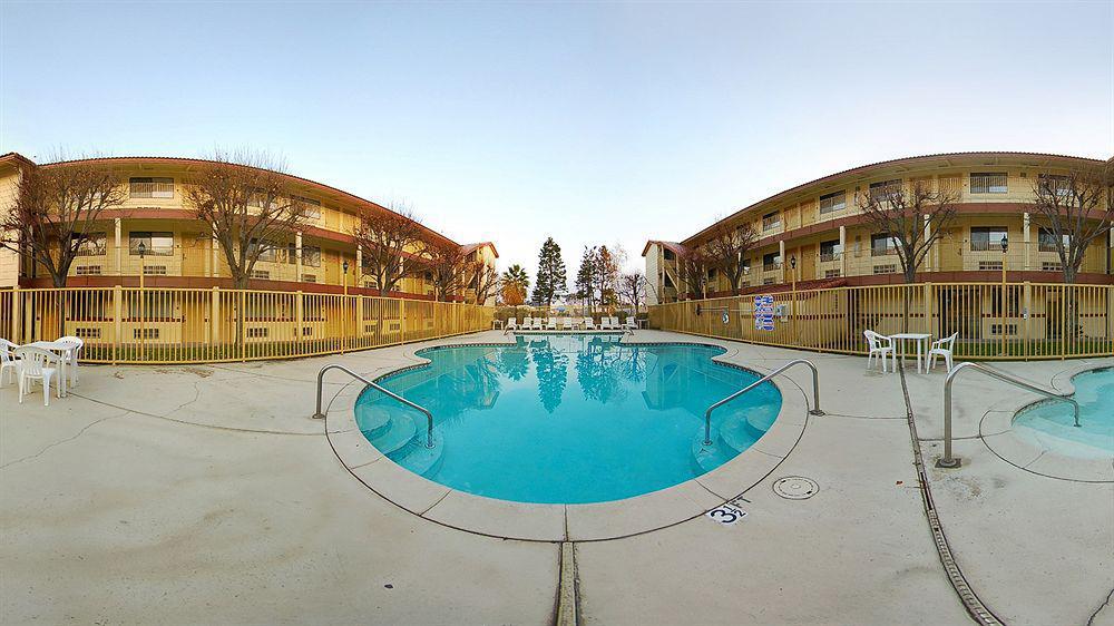 Quality Inn & Suites בייקרספילד מראה חיצוני תמונה